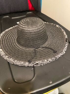 Time and Tru Black Wide-Brim Fringe Sun Hat